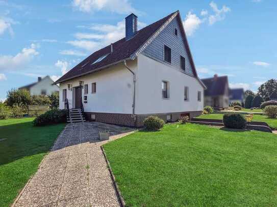 Geräumiges Zweifamilienhaus mit ca. 216 m² Wohnfläche in Vechelde - Vallstedt