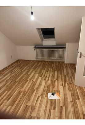 Exklusive, vollständig renovierte 2-Zimmer-Wohnung in Hof