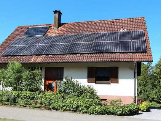 Großzügiges Niedrigenergie-Einfamilienhaus in guter Lage!