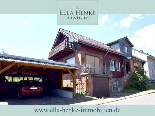 Gemütliches, großzügiges Einfamilienhaus mit 6 Zimmern, Nebengebäude und Garage.