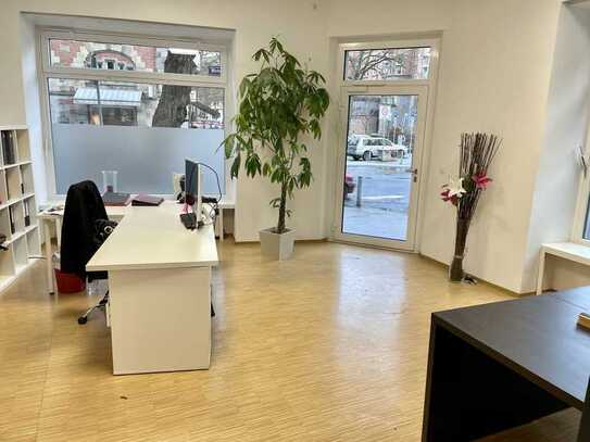 Schöne und helle Büroräumlichkeiten 3 Zimmer im Westend Wiesbaden