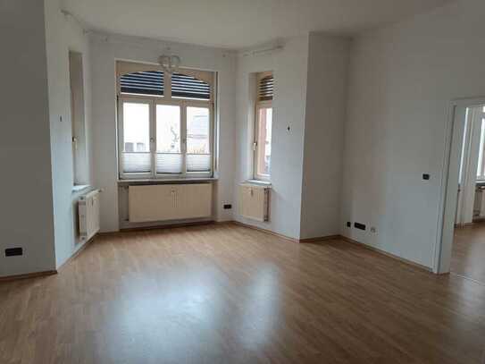 Attraktive helle 2-Zimmer-Erdgeschosswohnung in Kahl von privat
