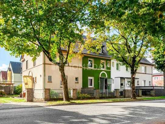 Familiengerechtes Reihenendhaus mit 5 Zimmern und Garten in renovierungsbedürftigem Zustand