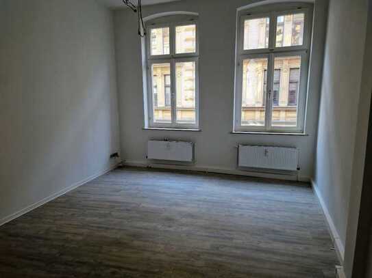 3-R-Etagenwohnung - Erstbezug nach Umbau in der City von Halle/Saale