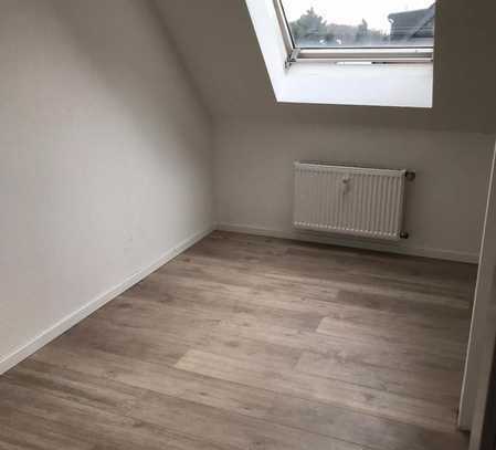 Modernisierte 3-Zimmer-Wohnung in Köln Godorf