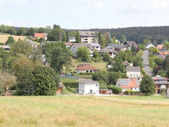 Bungalow mit Fernblick und Option auf 871qm Bauland