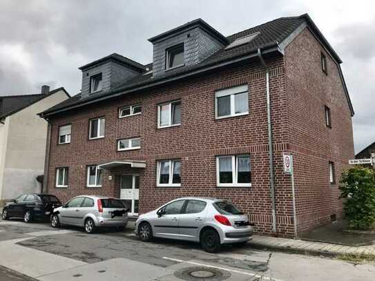 Schöne 3 Zimmer DG-Wohnung mit Balkon in Rheinhausen-Bergheim