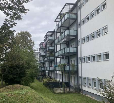 Sanierte 3 Zimmerwohnung mit Balkon und Tageslichtbad