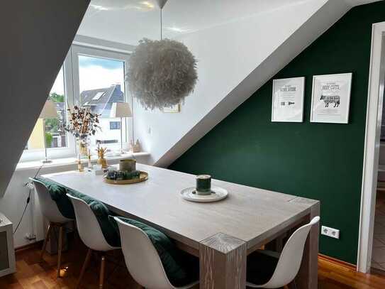 Neuwertige 2-Zimmer-Wohnung mit Balkon und EBK in Bielefeld