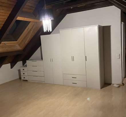 Geschmackvolle 2-Zimmer-Dachgeschosswohnung in Kerpen