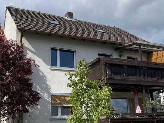 Wohnung zentral gelegen im ersten Stock mit sonnigem Balkon