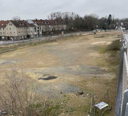 Großzügiges Gewerbegrundstück am Bahnhof Opladen bis Ende 2025 zu vermieten