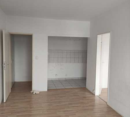 Neu Renovierte 2-Zimmerwohnung mit Balkon in Offenbacher Mainnähe