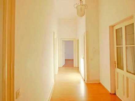 Spacious & high ceiling house close to Rhine and Altstadt