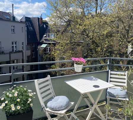 Wunderschöne möblierte 2-Zimmer-Wohnung mit großem Balkon in Oberkassel