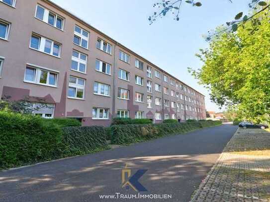 helle 2 Zi.-Whg. mit Balkon und PKW-Stellplatz