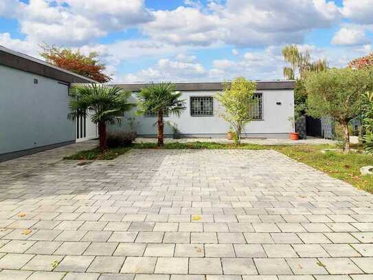 Einziehen und wohlfühlen: Modernisierter Bungalow mit reichlich Komfort, Garage und 2 Parkplätzen