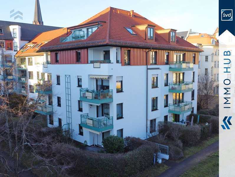 ++ Süd-West Balkon, Aufzug, Abstellkammer! Ruhige Dachgeschosswohnung nahe dem Karl-Heine-Kanal ++