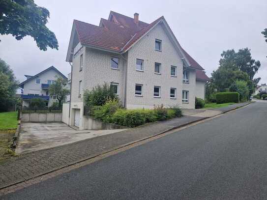 Schöne Dachgeschosswohnung mit Tiefgaragenstellplatz zentral in Detmold!