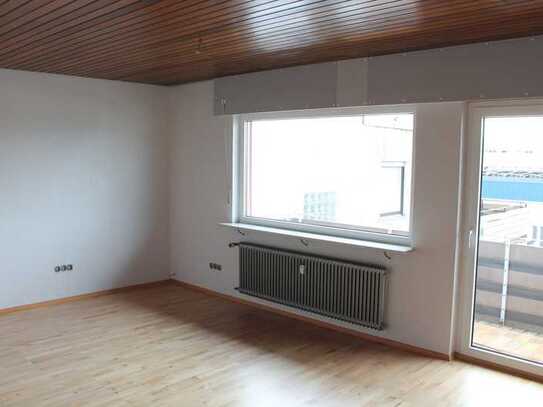 3 Zimmerwohnung, Küche, Bad, Balkon, nähe Dornberg Bahnhof