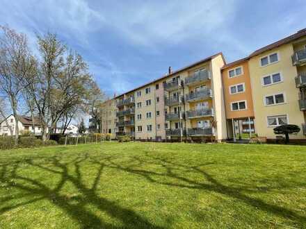 Schöne möblierte 3-Zimmer-Wohnung mit Balkon und EBK in Frankfurt