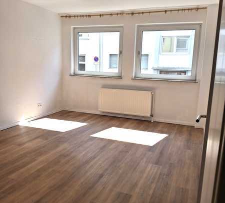 Zentrale 2-Zimmer Wohnung (Uninähe) mit EBK