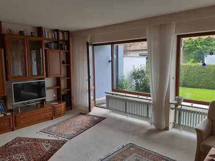 Gepflegtes Reihenmittelhaus in hervorragender Lage in Augsburg-Göggingen