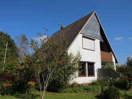 Einfamilienhaus lädt zum Wohnen ein, 7 km vor Büsum