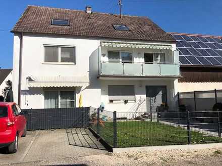 Traumhafte Dachgeschoss Wohnung inkl. EBK !!! Real Estate Hofmann !!!
