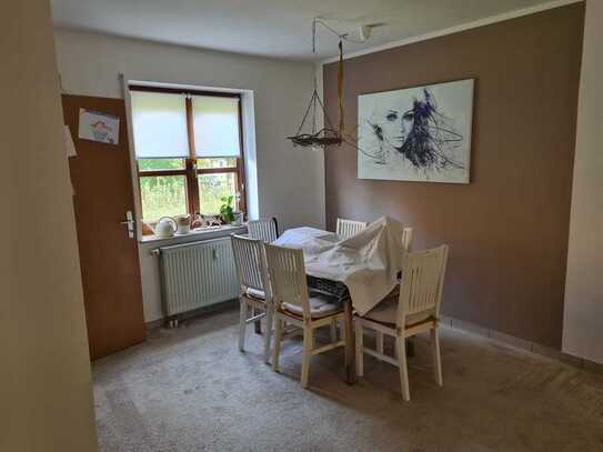 Ansprechende 3-Zimmer-Wohnung mit Terrasse und Grünfläche in Zwickau/Weißenborn (+Garage)