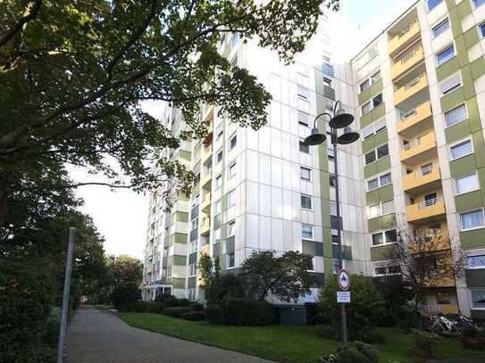 Einziehen und Wohlfühlen! Großzügige Wohnung mit Sonnenbalkon!