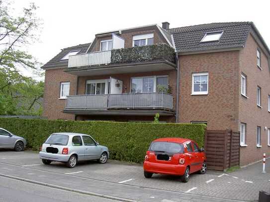 Provisionsfrei! Gepflegte 3,5-Zimmer-Erdgeschoss-Wohnung mit Terrasse und Garten in Wesel