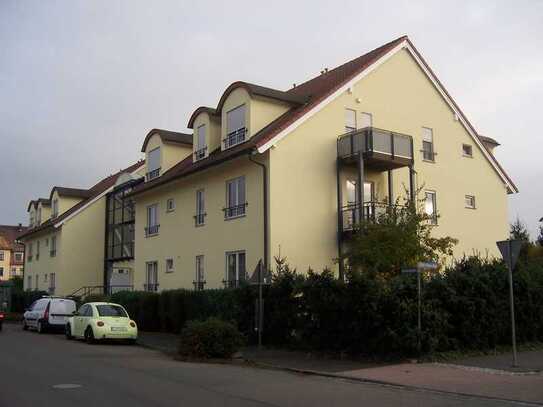 Schöne 1-Zimmer-Wohnung mit offener Küche, Bad und Terrasse in Holzhausen