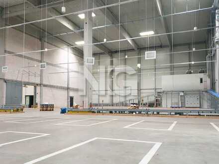 Großzügige Gewerbehalle mit ca. 1.300 m² im Gewerbepark | Ebenerdige Andienung