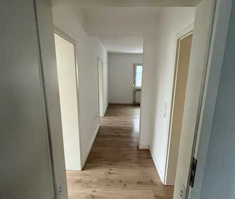 Stilvolle, modernisierte 2-Zimmer-EG-Wohnung mit gehobener Innenausstattung in Pulheim