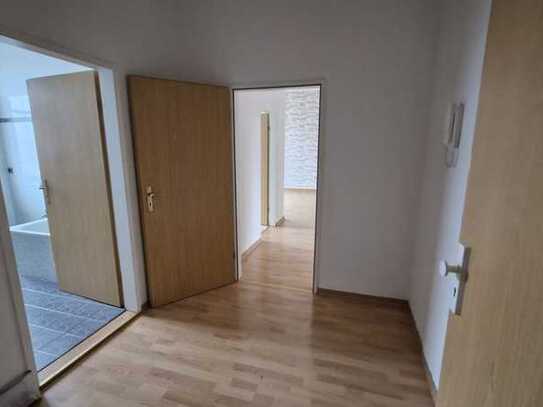 Helle 3-Raum-Dachgeschosswohnung mit Balkon