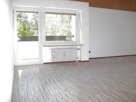 Gartenberg - sehr schöne helle & großzügig geschnittene 3-Zimmer-Wohnung, teils renoviert