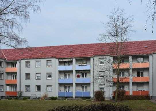 2 Zimmer Wohnung im 2. OG mit Loggia