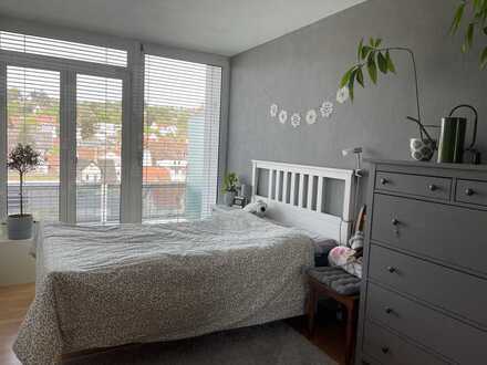 Helle, möblierte 1-Person-2-Zimmer-Wohnung mit Balkon in Innenstadt (Untermiete 10.06. - 09.12.24)