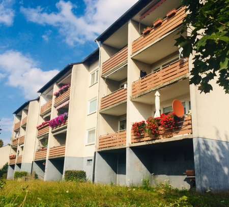 Komfortable 2 Zimmerwohnung --gerade in Renovierung