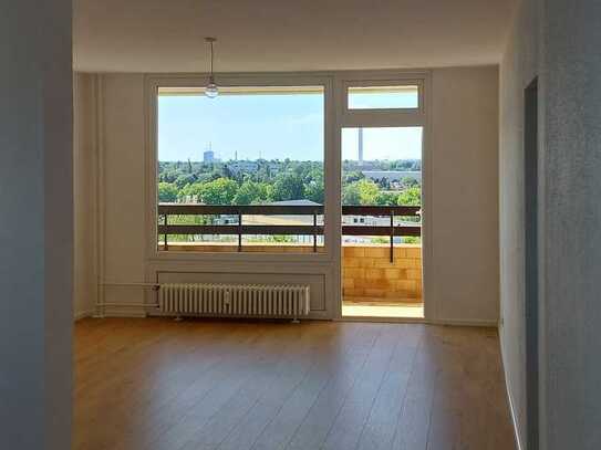 Bezugsbereite 3-Zimmerwohnung mit Balkon in Berlin-Marienfelde