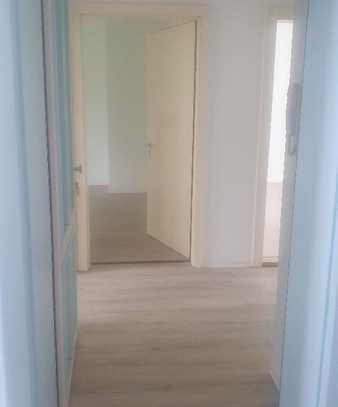 Zentrum Brühl 2 Zimmer mit großem Badezimmer