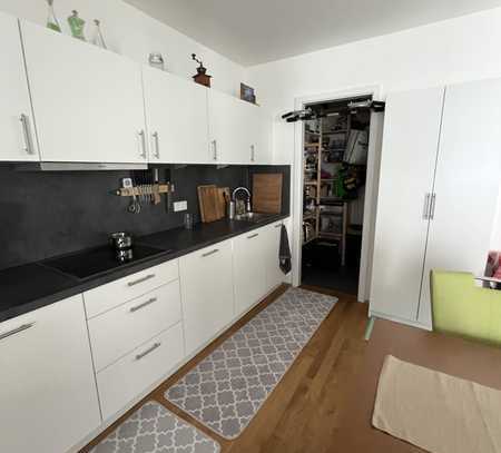 3-Zimmerwohnung mit Einbauküche in München