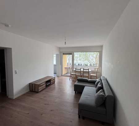 Möblierte 2-Zimmer-Wohnung mit hellem Balkon und Einbauküche in Worms