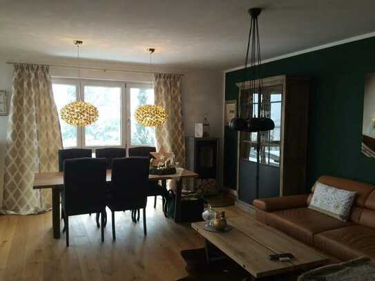 Neuwertige 3-Zimmer-Wohnung mit Balkon und Einbauküche in Mainburg