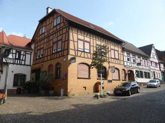 Hotel, Traditionsgasthaus und Wohnungen vor den Toren Frankfurts