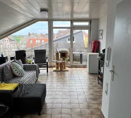 *reserviert*Wunderschöne Dachgeschosswohnung mit Balkon und Einbauküche