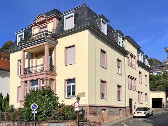 3-Zimmerwohnung in denkmalgeschützter Villa - direkt am Neckar - wenige Gehminuten in die Altstadt