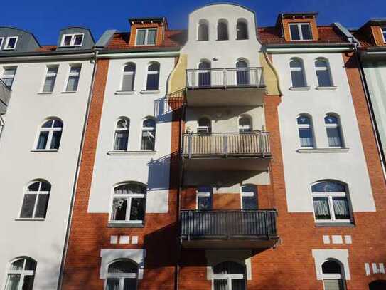 Großzügige 3 Zimmer-Wohnung mit Balkon sucht neue Mieter !!!