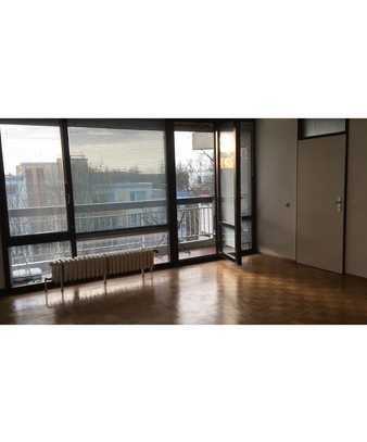 Exklusive 1-Raum-Wohnung mit gehobener Innenausstattung mit Einbauküche in Köln Weiden